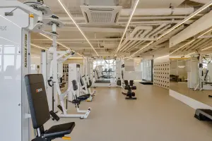 미니멀 인더스트리얼 감성 86평 프리미엄 헬스장